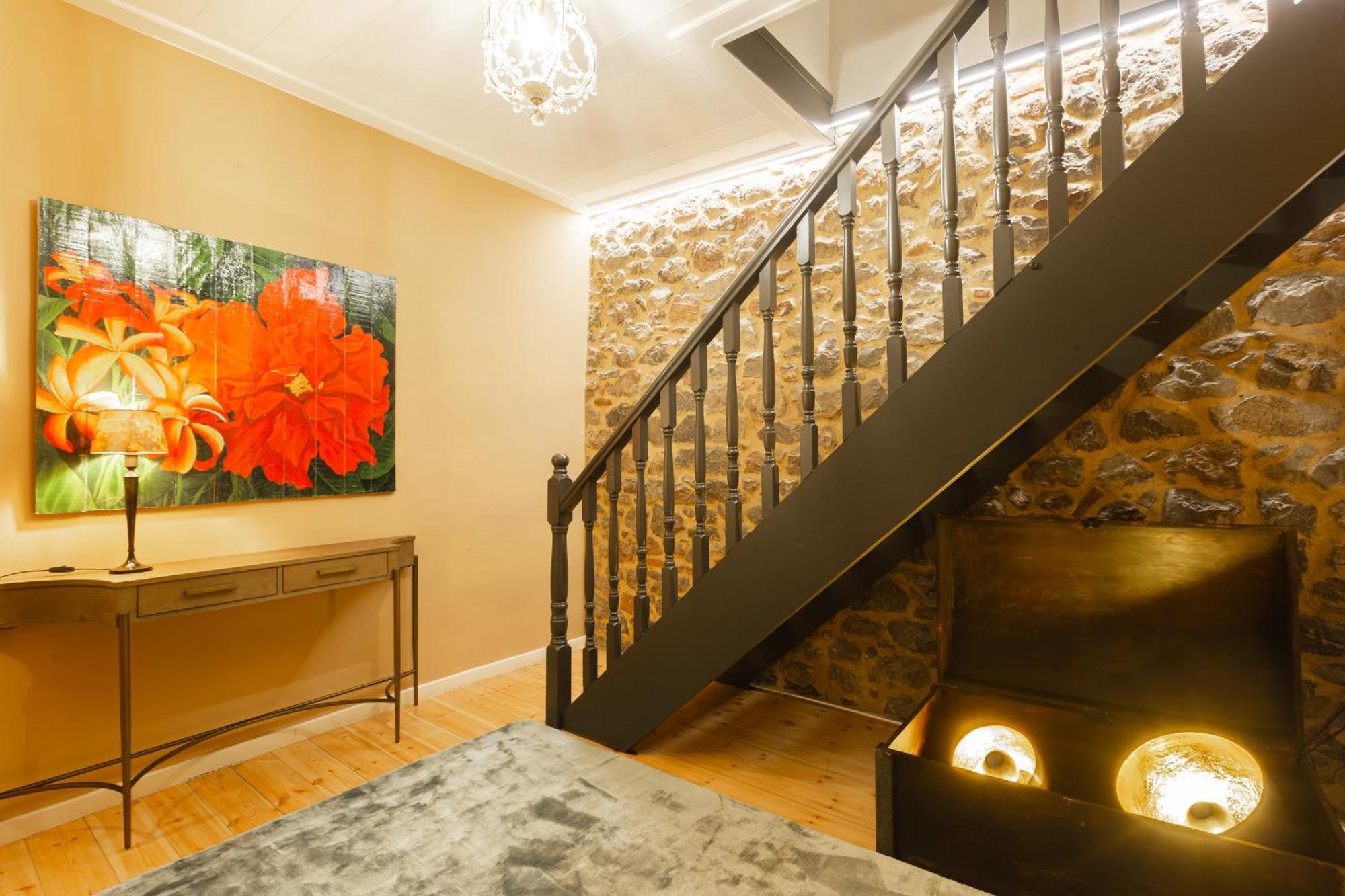 Archo & Guest house